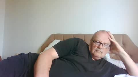 Snapshot of old_fkrr_ chatting on 06-18-26, 07:41 old_fkrr_ online show from 06-18-26, 07:41