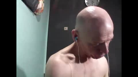 oldbuthorny62 online show from 02-24-25, 07:44