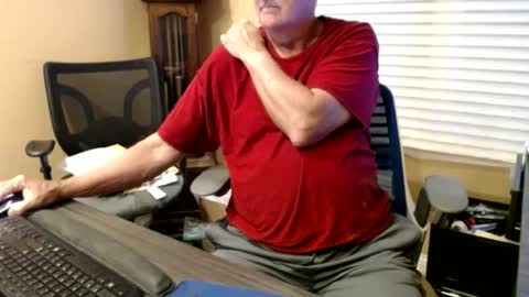 Snapshot of olderandwiser chatting on 06-27-26, 10:20 Older and Wiser online show from 06-27-26, 10:20