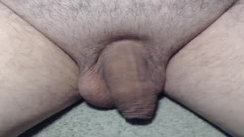 Snapshot of oldermale4you chatting on 05-16-26, 05:45 oldermale4you online show from 05-16-26, 05:45