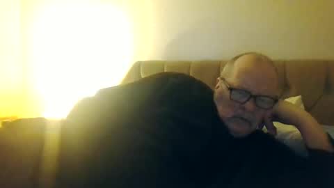 Snapshot of oldfkr69 chatting on 02-10-26, 03:54 oldfkr69 online show from 02-10-26, 03:54