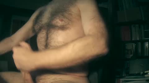 Snapshot of oldhairybastard chatting on 03-12-25, 11:01 oldhairybastard online show from 03-12-25, 11:01