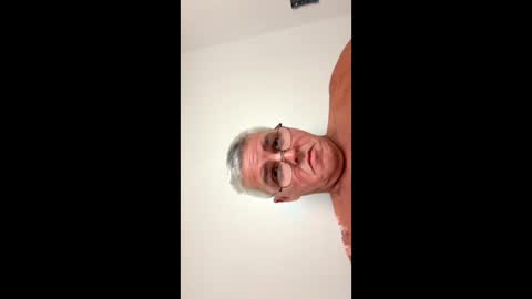 OldrM online show from 09-15-25, 09:37