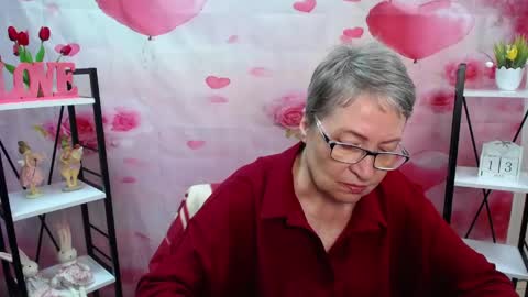 OlgaLuck online show from 05-13-26, 06:11