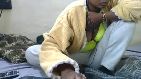 Snapshot of olgamariah203875 chatting on 07-07-26, 07:29 olgamariah203875 online show from 07-07-26, 07:29