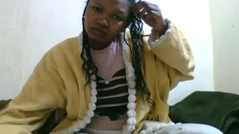 Snapshot of olgamariah203875 chatting on 07-12-26, 05:09 olgamariah203875 online show from 07-12-26, 05:09