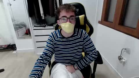 Oli Blaze online show from 12-22-25, 04:20