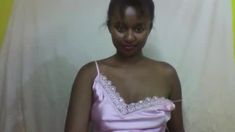 olinah610 online show from 01-16-26, 05:39