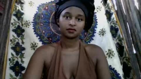 olinah610 online show from 04-09-26, 07:25