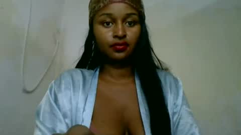 Snapshot of olinah610 chatting on 06-24-26, 11:20 olinah610 online show from 06-24-26, 11:20