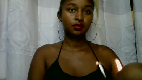 Snapshot of olinah610 chatting on 07-12-26, 05:09 olinah610 online show from 07-12-26, 05:09