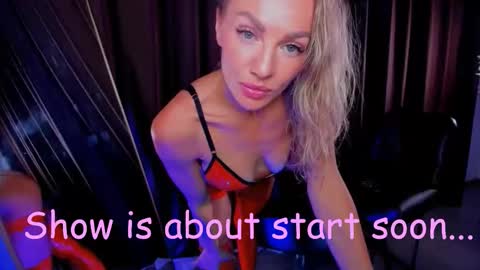 oliva_candy online show from 12-15-25, 07:29