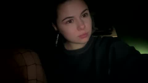 Snapshot of olivepeach chatting on 01-08-25, 11:30 Oil online show from 01-08-25, 11:30