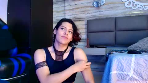 Oliver  online show from 12-20-25, 01:23