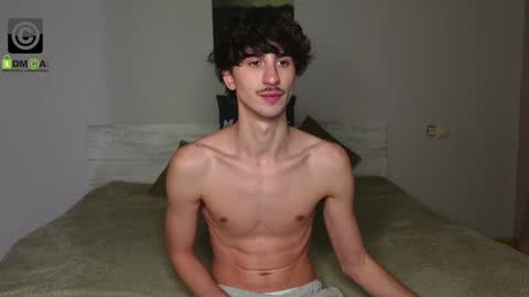 Oliver  Kaen online show from 01-12-25, 04:40