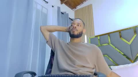 Oliver online show from 04-18-26, 07:29