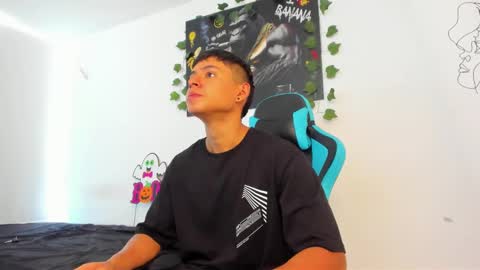 Oliver bray online show from 01-19-25, 04:36