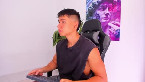 Oliver bray online show from 01-28-25, 03:35