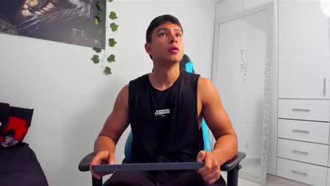 Oliver bray online show from 02-16-25, 01:03