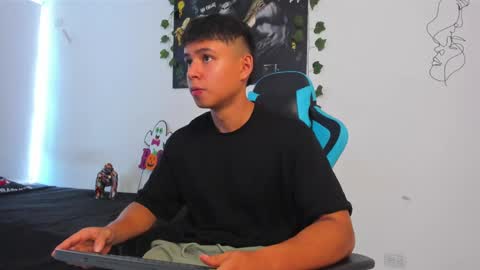 Oliver bray online show from 02-23-25, 05:50