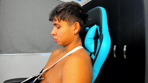 Oliver bray online show from 10-09-25, 05:55