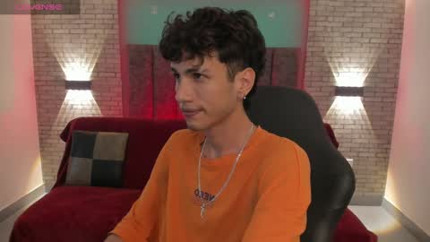 Snapshot of oliver_fast_ chatting on 12-12-24, 04:26 Oliver fast online show from 12-12-24, 04:26