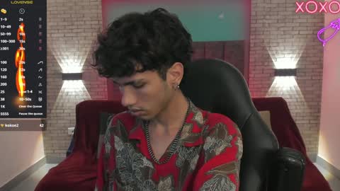 Snapshot of oliver_fast_ chatting on 12-19-24, 10:34 Oliver fast online show from 12-19-24, 10:34