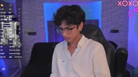 Snapshot of oliver_fast_ chatting on 01-23-25, 05:56 Oliver fast online show from 01-23-25, 05:56