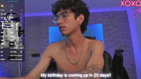 Snapshot of oliver_fast_ chatting on 01-24-25, 10:11 Oliver fast online show from 01-24-25, 10:11