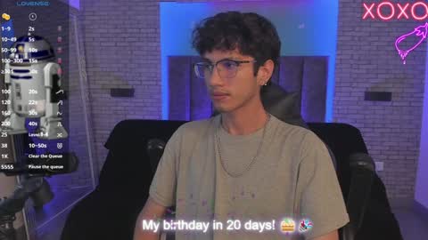 Snapshot of oliver_fast_ chatting on 01-27-25, 05:03 Oliver fast online show from 01-27-25, 05:03