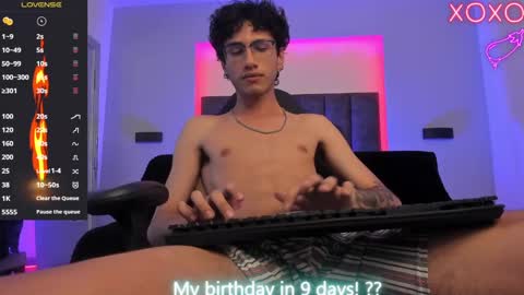 Snapshot of oliver_fast_ chatting on 02-07-25, 08:22 Oliver fast online show from 02-07-25, 08:22