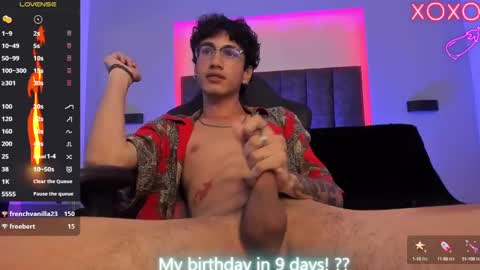 Snapshot of oliver_fast_ chatting on 02-07-25, 11:23 Oliver fast online show from 02-07-25, 11:23