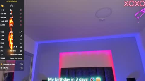 Snapshot of oliver_fast_ chatting on 02-13-25, 10:44 Oliver fast online show from 02-13-25, 10:44