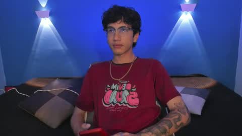 Snapshot of oliver_fast_ chatting on 03-01-25, 08:13 Oliver fast online show from 03-01-25, 08:13