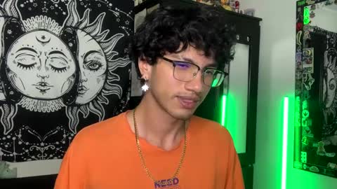 Snapshot of oliver_fast_ chatting on 10-02-25, 05:47 Oliver fast online show from 10-02-25, 05:47