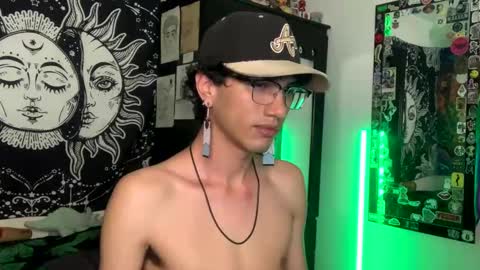 Snapshot of oliver_fast_ chatting on 10-04-25, 03:59 Oliver fast online show from 10-04-25, 03:59