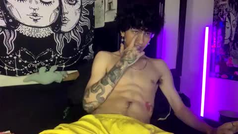 Snapshot of oliver_fast_ chatting on 11-08-25, 04:34 Oliver fast online show from 11-08-25, 04:34