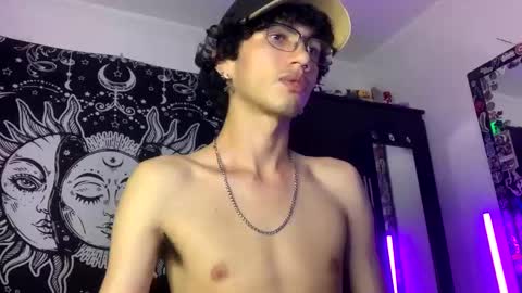 Snapshot of oliver_fast_ chatting on 11-09-25, 06:44 Oliver fast online show from 11-09-25, 06:44