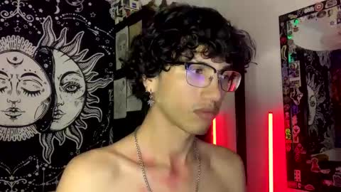 Snapshot of oliver_fast_ chatting on 11-25-25, 06:13 Oliver fast online show from 11-25-25, 06:13