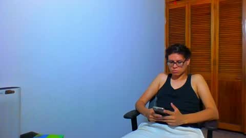 oliver_intimate online show from 05-12-26, 02:52