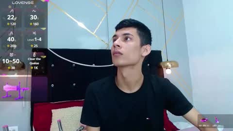 Snapshot of oliver_king_sex chatting on 01-03-25, 04:37 Oliver Smith online show from 01-03-25, 04:37