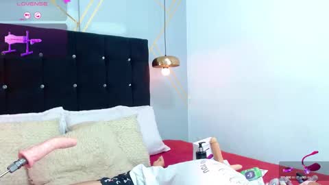 Snapshot of oliver_king_sex chatting on 02-03-25, 07:00 Oliver Smith online show from 02-03-25, 07:00