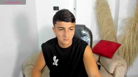 OLIVER online show from 02-07-26, 12:20