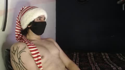oliver_laid_2023 online show from 12-15-24, 11:31