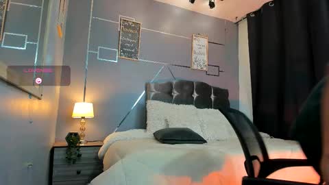 oliver mr  online show from 11-17-25, 08:03