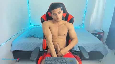 Snapshot of oliver_thompsson chatting on 04-24-26, 08:00 oliver thompsson online show from 04-24-26, 08:00