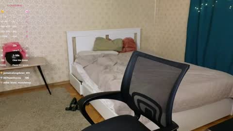 Oliver Evans online show from 12-22-24, 02:28