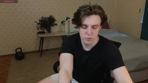 Oliver Evans online show from 05-11-26, 04:07