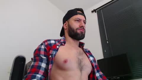 oliver online show from 03-09-26, 01:37