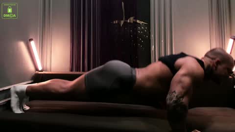 OliverSport online show from 12-18-24, 03:44